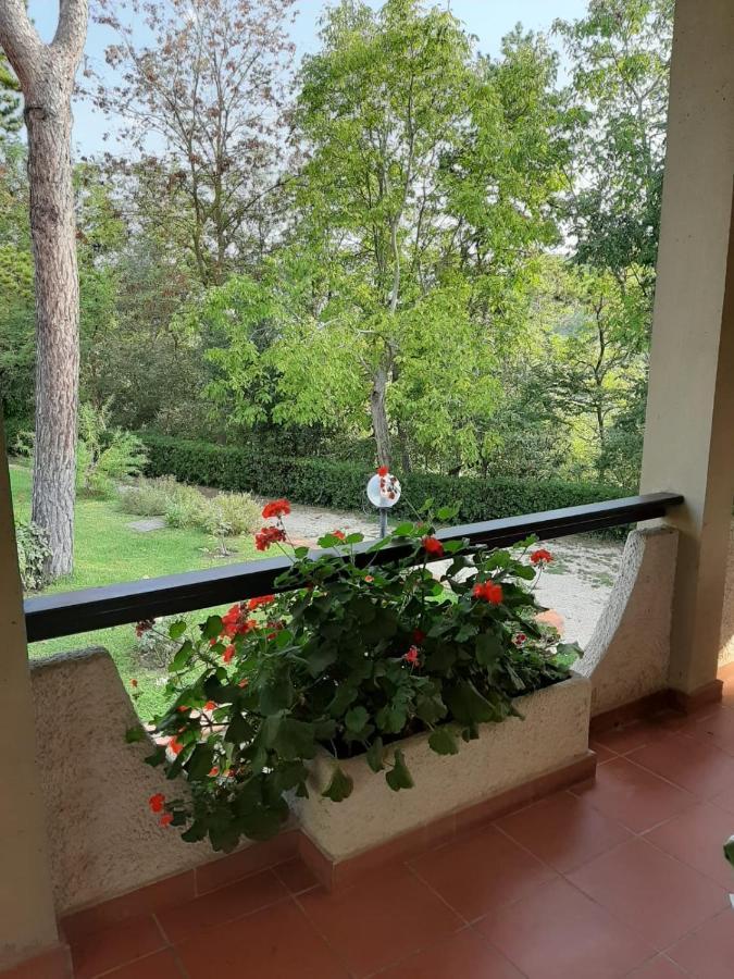 Valle Degli Ulivi Appartamento Terni Luaran gambar