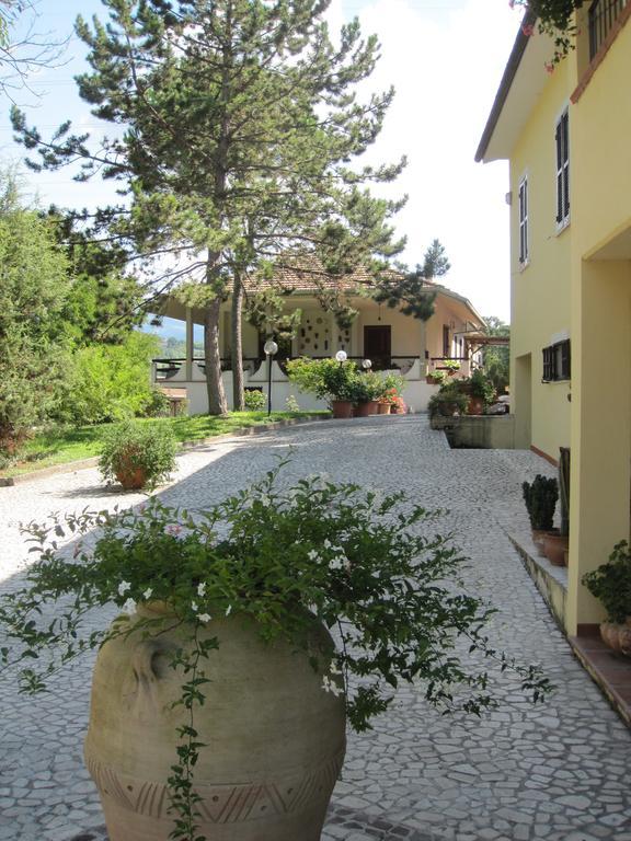 Valle Degli Ulivi Appartamento Terni Luaran gambar