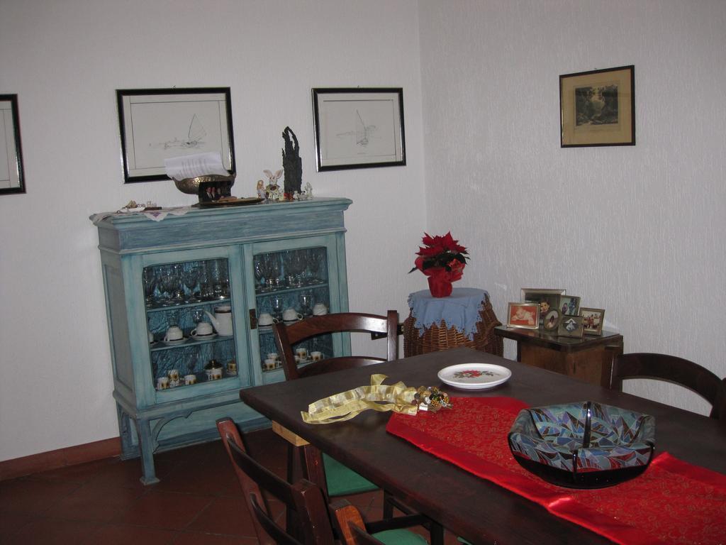 Valle Degli Ulivi Appartamento Terni Luaran gambar