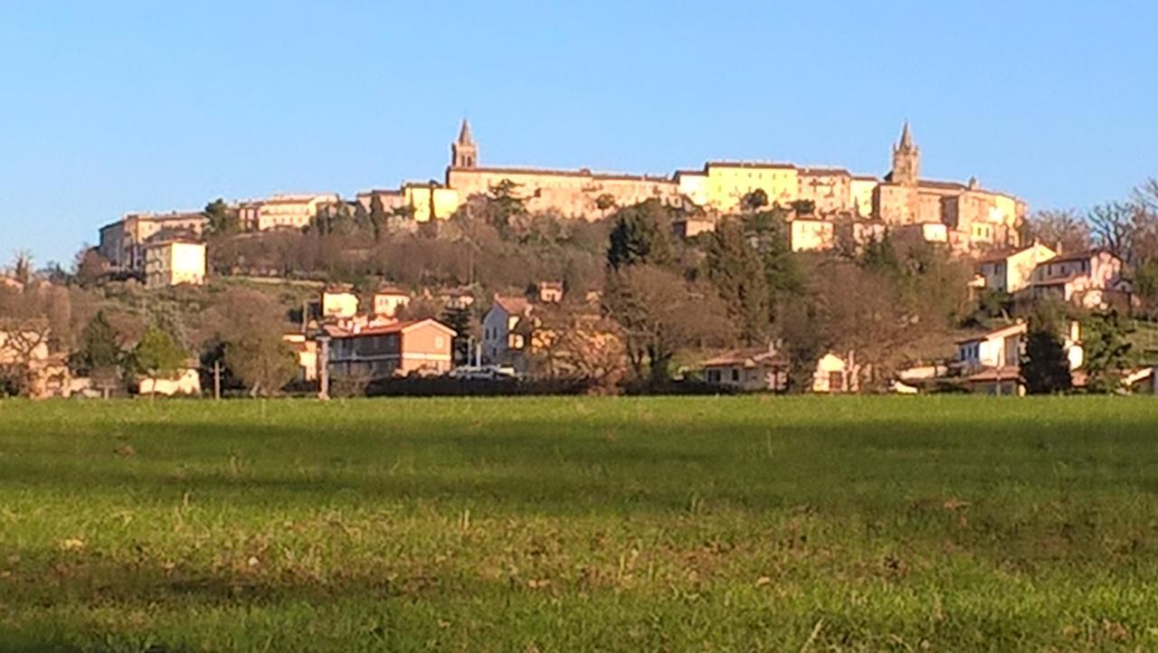 Valle Degli Ulivi Appartamento Terni Luaran gambar