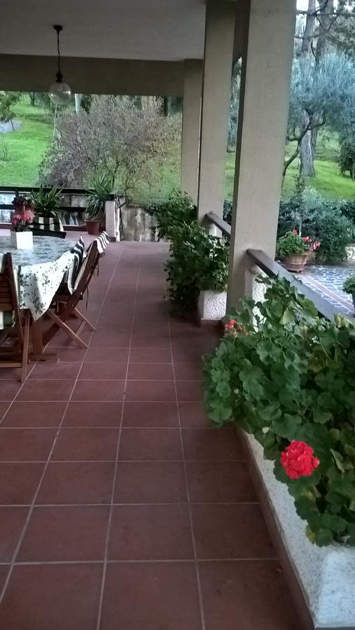 Valle Degli Ulivi Appartamento Terni Luaran gambar